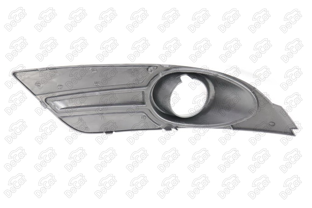 Накладка фары противотуманной Прав. Ford Focus 2006-2007 1424534-DCR 1424534-DCR