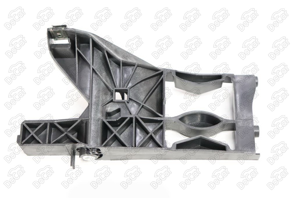 Кронштейн крепления бампера под фару Прав. Audi A6 2011-2014 4G0805608A-DCR 4G0805608A-DCR