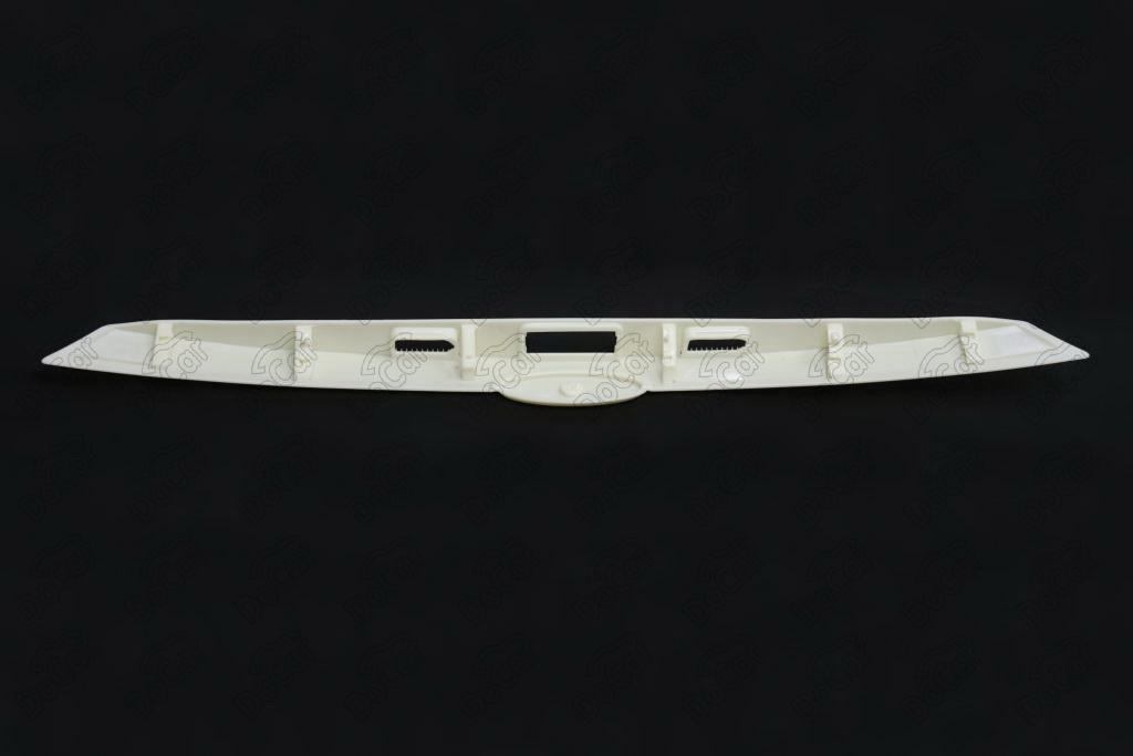 Накладка ручки крышки багажника Ford Focus 2008-2011 5D 1540066-DCR 1540066-DCR