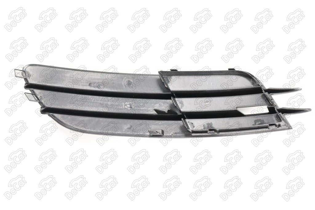 Накладка фары противотуманной Прав. глухая AudiA6 2011-2014 4G0807682HF-DCR 4G0807682HF-DCR