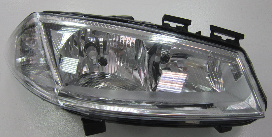 MEGANE ФАРА ПРАВ П/КОРРЕКТОР (TYC) RNMEG03-006-R