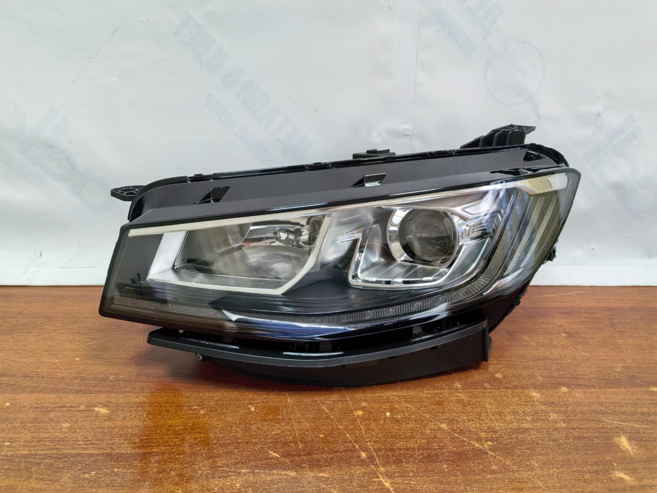 GY80087 SCHNIEDER Фара с корректором линза левая Belgee x70 для 