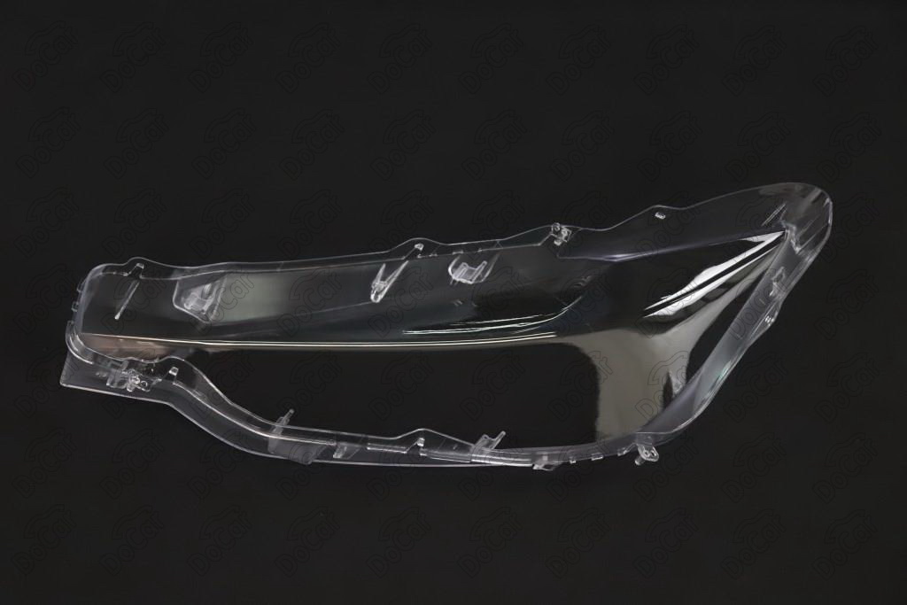 Стекло фары Прав. BMW 3 F30/F31/F80 2011-2015 63117339386-DCR 63117339386-DCR
