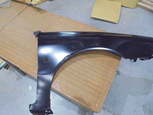 VV10008AR-P1 TYG Крыло переднее правое УЦЕНКА для 