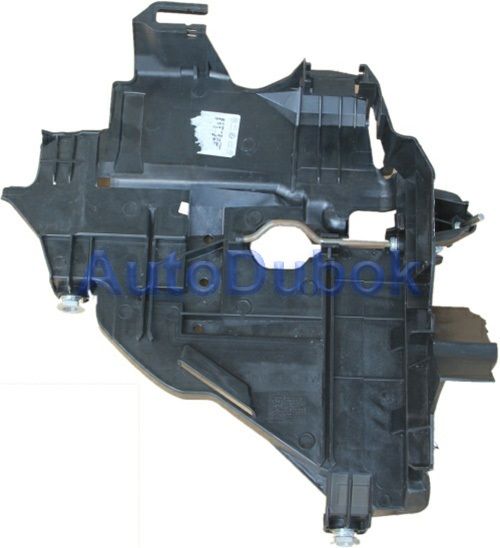 Кронштейн под фару левый 2003-2006г PVW43078AL PVW43078AL