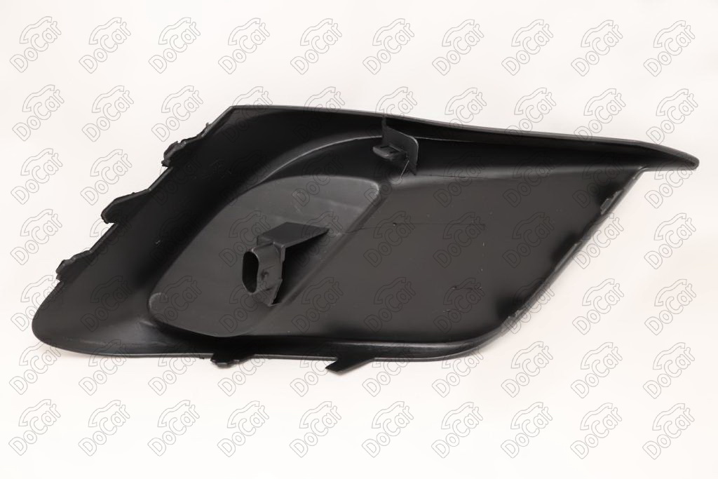 Накладка фары противотуманной Лев. глухая Mazda M3 2013-2016 BHN150C21A-DCR BHN150C21A-DCR
