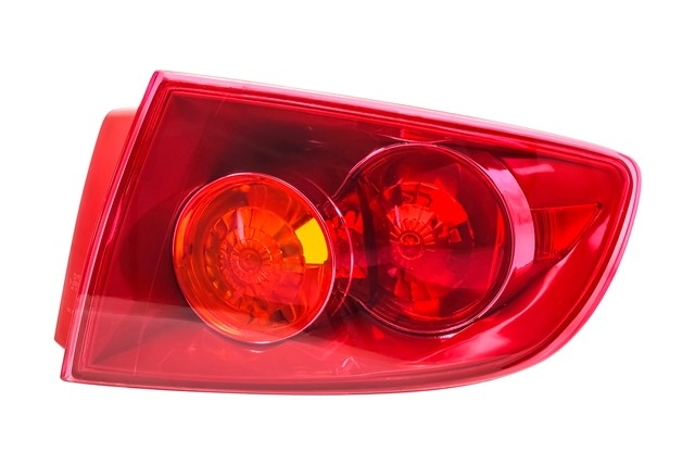 2161965RUER Depo ФОНАРЬ ПРАВЫЙ ВНЕШНИЙ КРАСНЫЙ 1,6L SDN MAZDA 3 03-05 для 