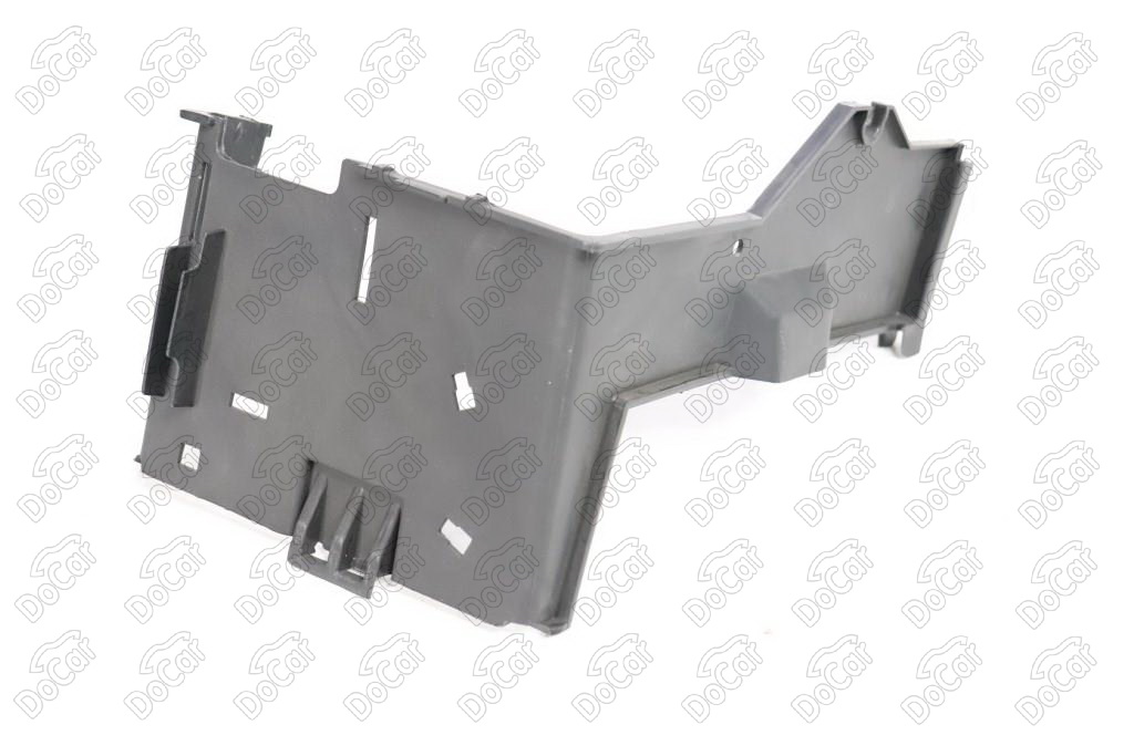 Крышка АКБ передняя часть боковая Ford Focus 2004-2007 1313910-DCR 1313910-DCR