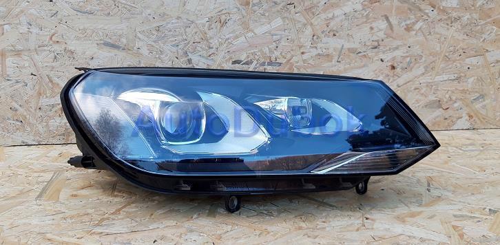 Фара с корректором ксенон 2011-2014г правая 1ZS010328-061 1ZS010328-061