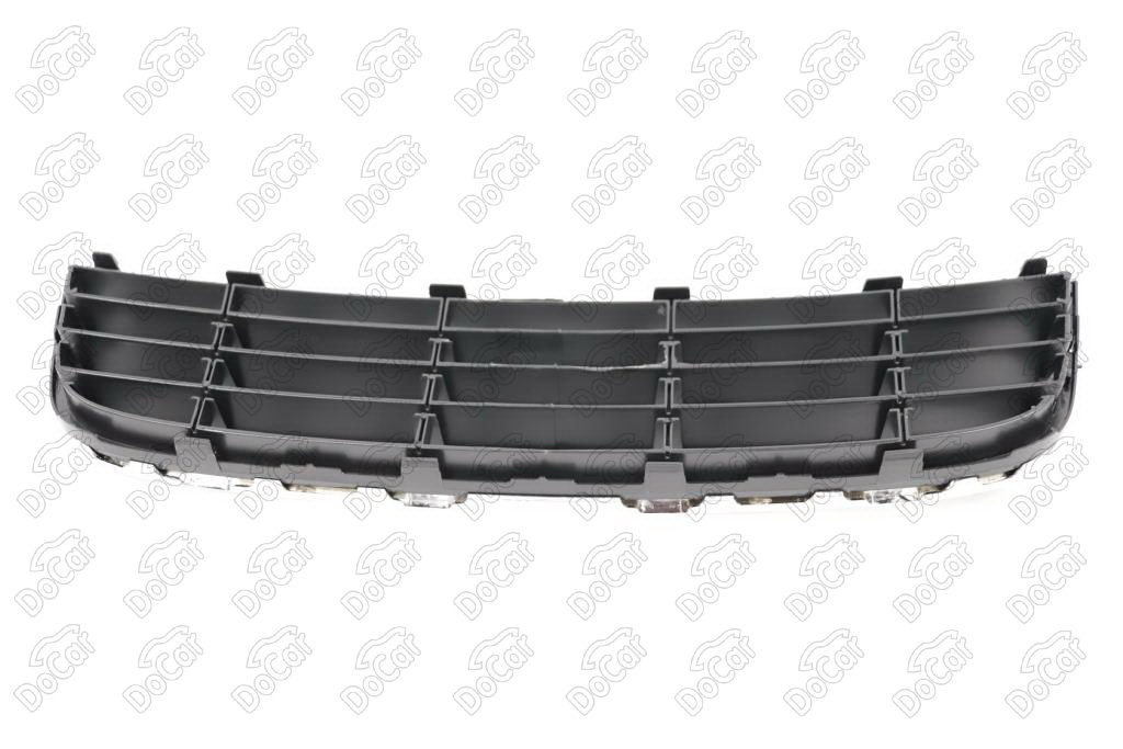 Решётка бампера переднего с хромом VW Jetta 5 2005-2011 1K0853677C9B9-DCR 1K0853677C9B9-DCR