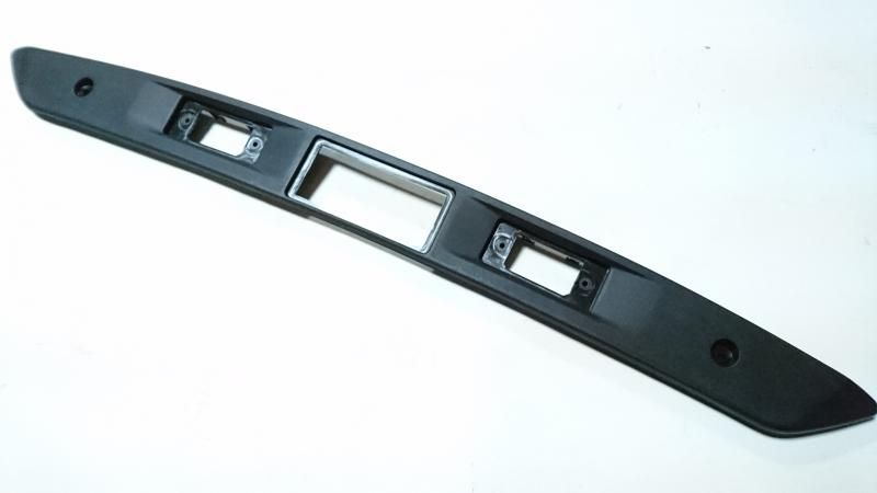 Планка обшивки крышки багажного отделения 5N0827287A 5N0827287A