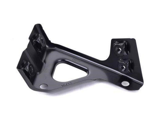 Кронштейн крыла прав VW TIGUAN (2007&amp;gt;) 5N0821136 5N0821136