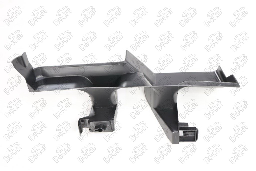 Дефлектор радиатора Лев. Ford Focus 2015-2018 1880713-DCR 1880713-DCR