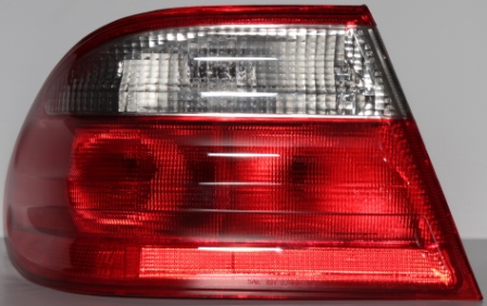 W210 ФОНАРЬ ЗАДН ВНЕШН ЛЕВ (EAGLE EYES) КРАСН-БЕЛ MD21000-742RW-L MD21000-742RW-L
