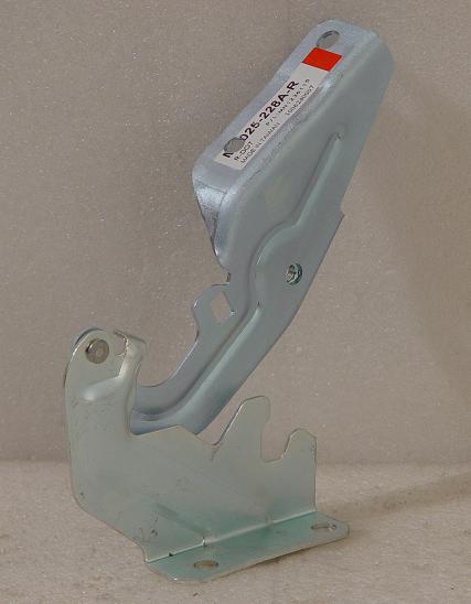 Петля капота правая MU2508R-01 MU2508R-01