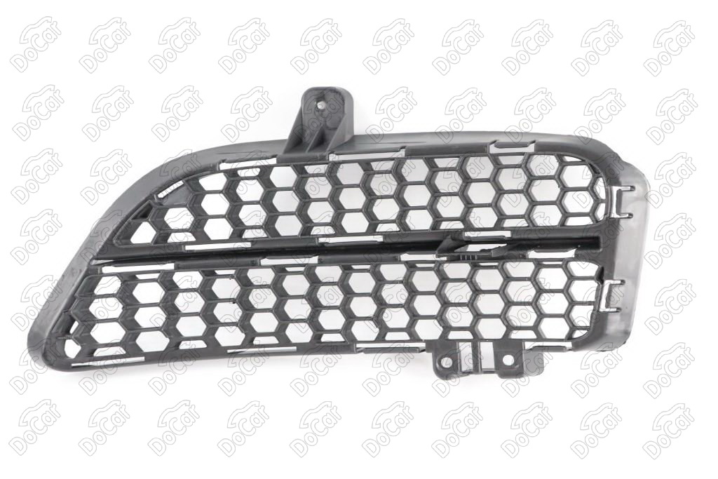 Решётка бампера переднего Лев. VW Touareg I 2007-2010 7L6853665B-DCR 7L6853665B-DCR