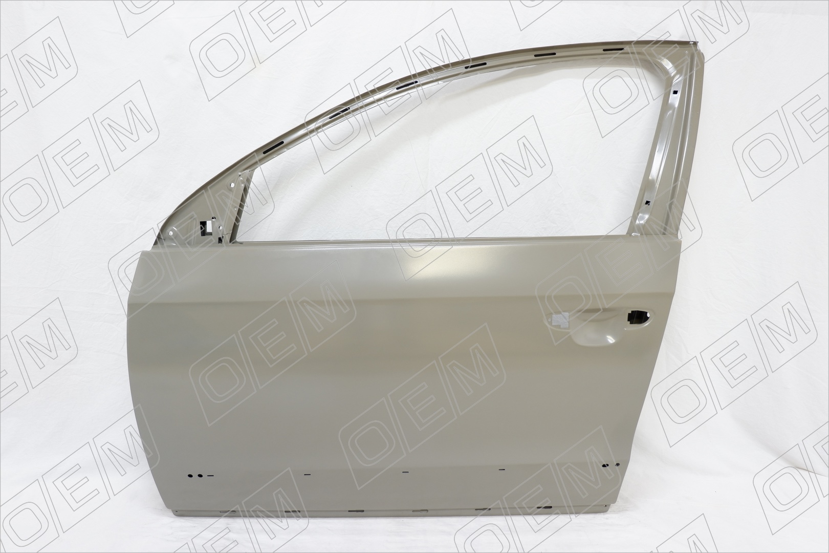 Дверь передняя левая  OEM0085DPL OEM0085DPL