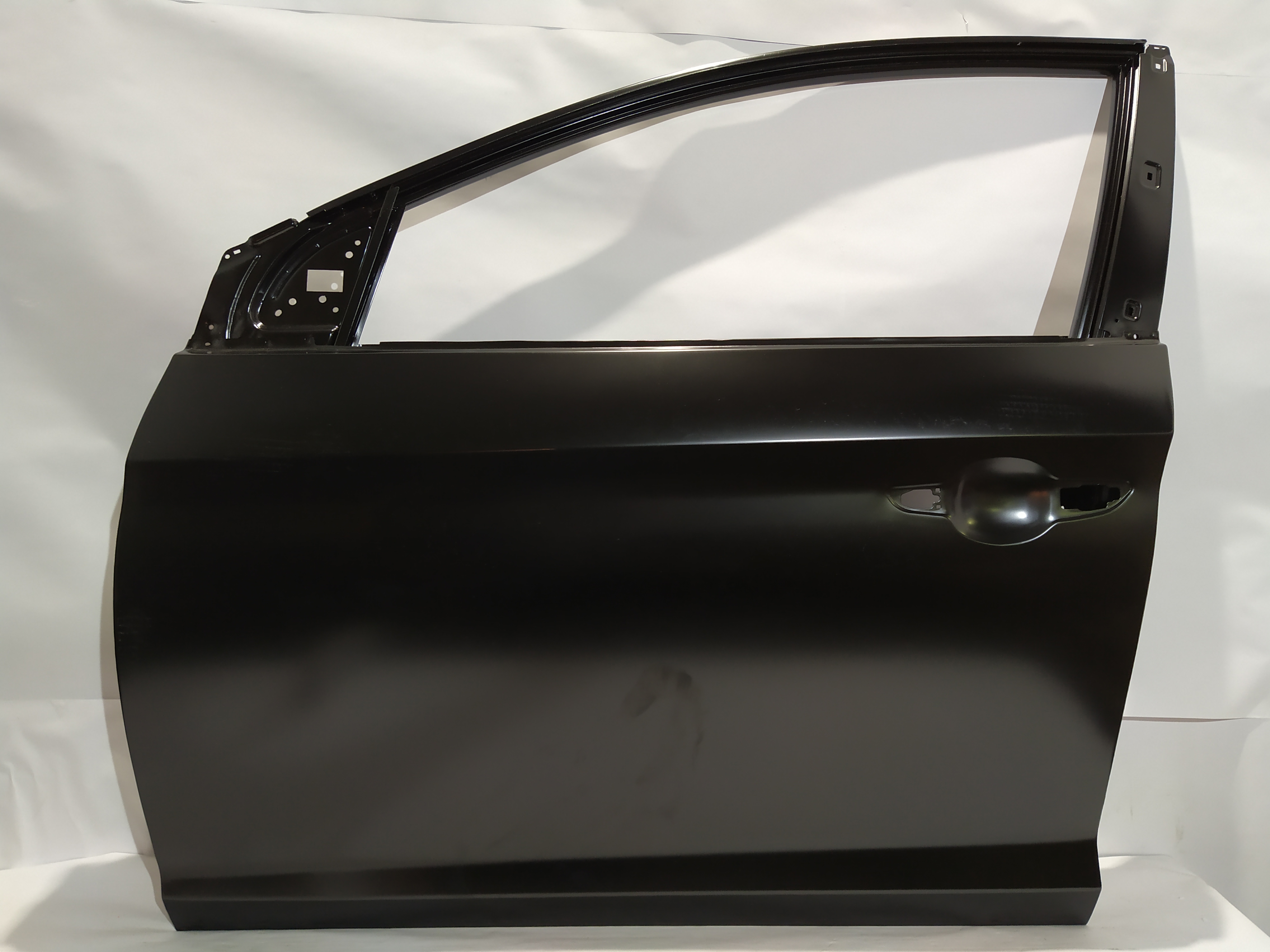 OEM0015DPL O.e.m. Дверь передняя левая для 