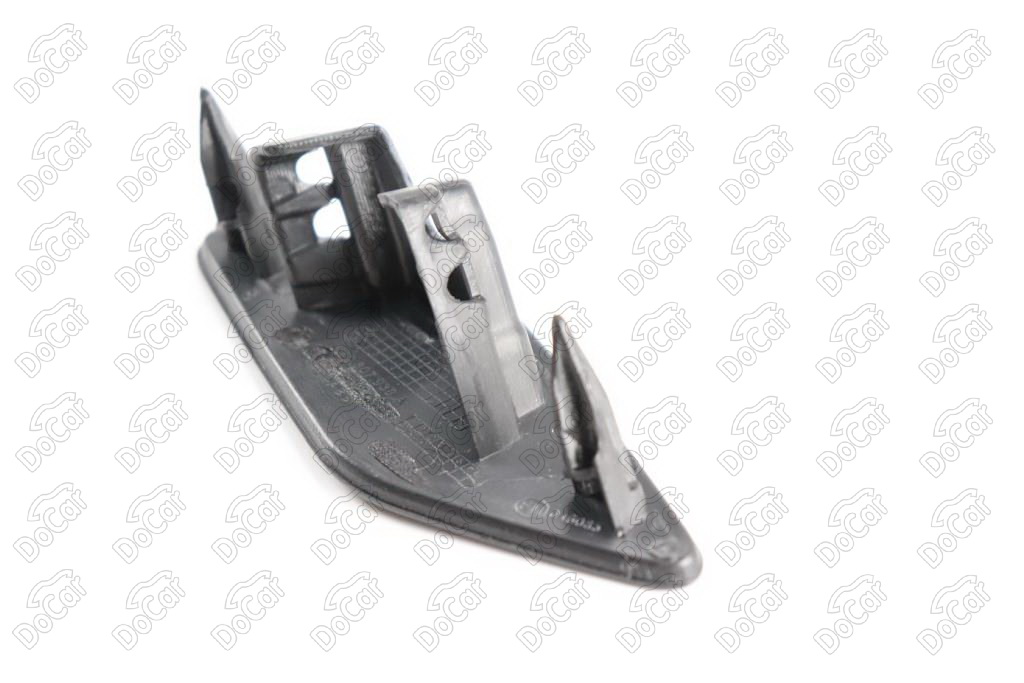 Заглушка бампера Прав. под омыватель фар VW Passat B8 2014-2020 3G0807938-DCR 3G0807938-DCR