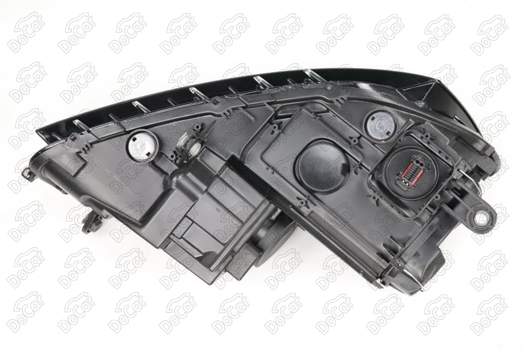 Фара передняя Лев. VW Passat B7 Xenon 2012-2015 без блока розжига 900496DCR 900496DCR