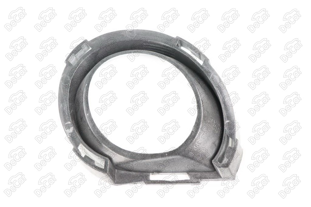 Накладка фары противотуманной Прав. кольцо серебро VW Touareg I 2007-2010 7L6853400A7W-DCR 7L6853400A7W-DCR
