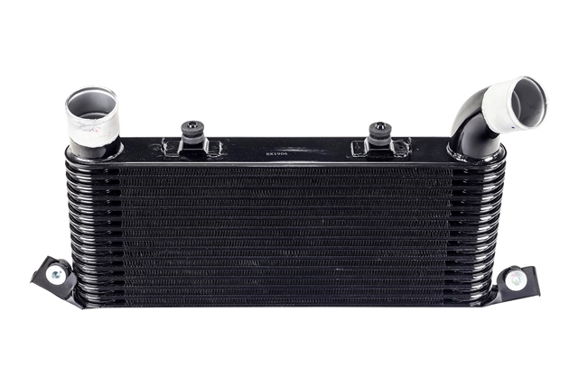 Радиатор интеркулера 3,2 TD PAJERO III 00-06 MBLMR404751 MBLMR404751