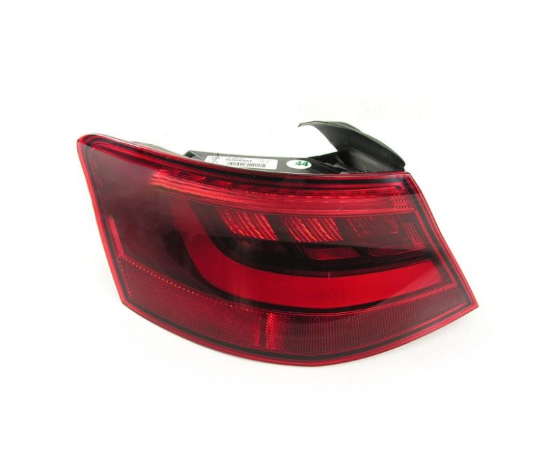 ZAD191095L VAG ЗАДНИЙ ФОНАРЬ для 