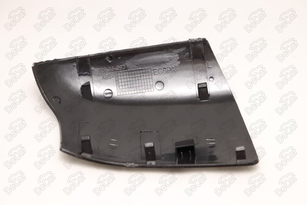 Накладка зеркала двери Лев. Ford Focus 2004-2011 1404898-DCR 1404898-DCR