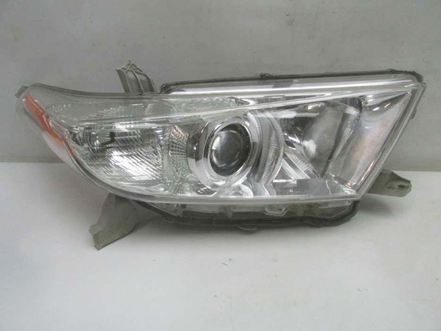 ФАРА ПРАВАЯ HIGHLANDER 10-13 ST1121135R ST1121135R