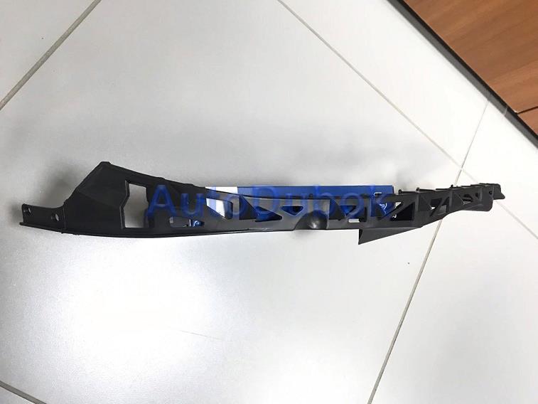 PMZ43069R Тайвань Кронштейн переднего бампера под фару правый для 