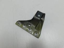 53272-60020 Toyota Кронштейн ретейнера правый для 