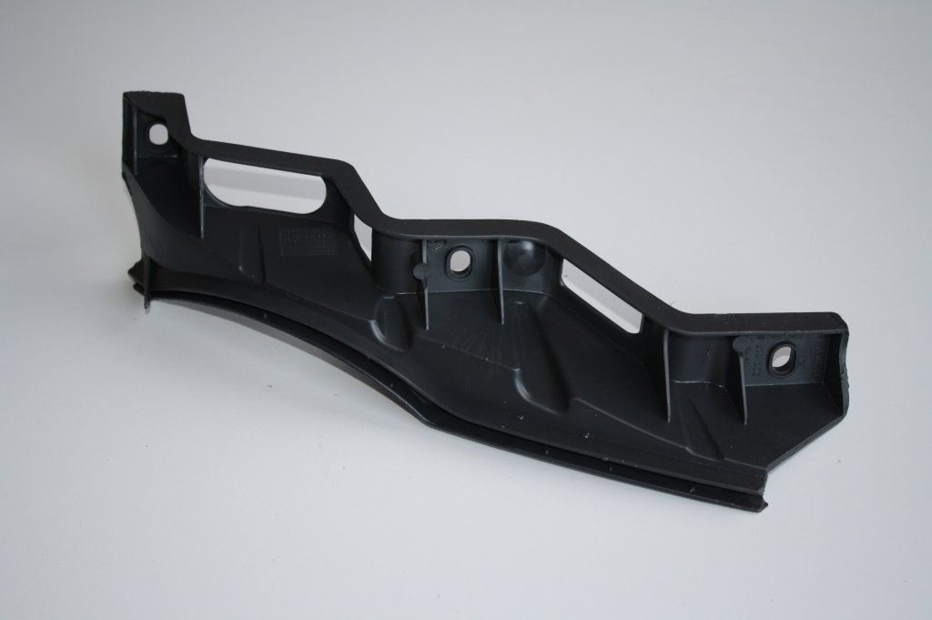 Кронштейн переднего бампера под фару левый VW99039ACL VW99039ACL