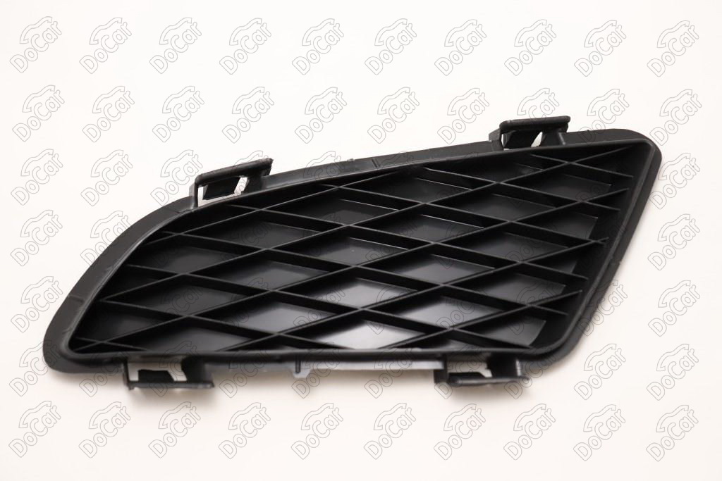 GJ6A50C21A-DCR Docar Накладка фары противотуманной Лев. глухая Mazda M6 2003-2005 для 