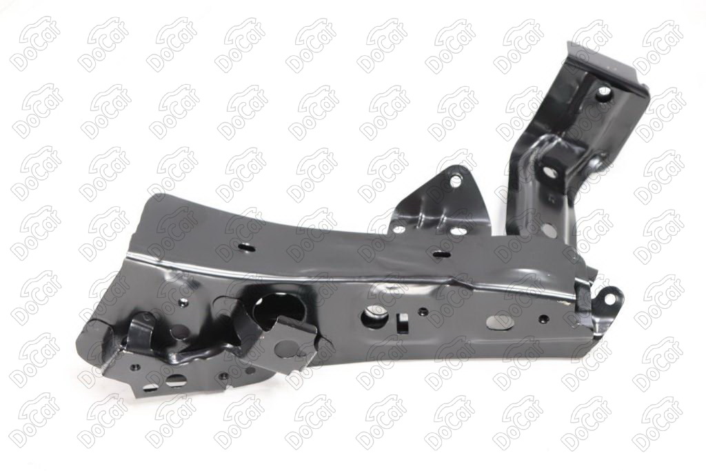 Кронштейн панели к крылу Прав. Mazda M3 2013-2016 B45A53140-DCR B45A53140-DCR