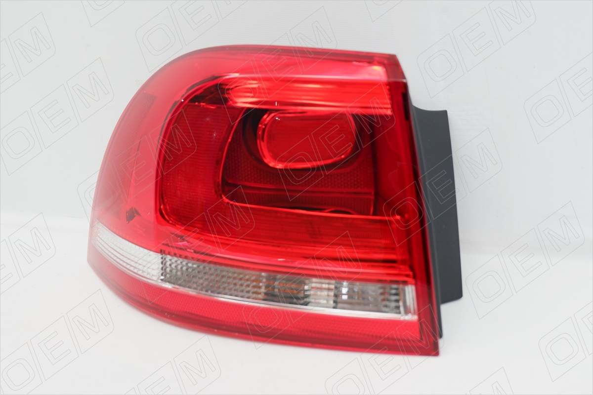 Фонарь левый внешний  OEM0266FONL OEM0266FONL