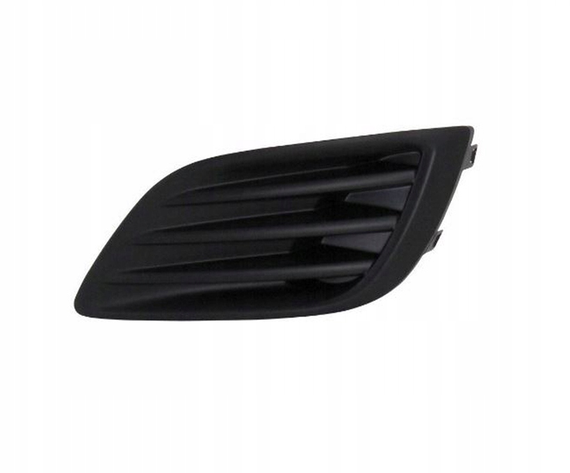 7176168L005PK Suzuki Заглушка ПТФ бампера переднего левая для 