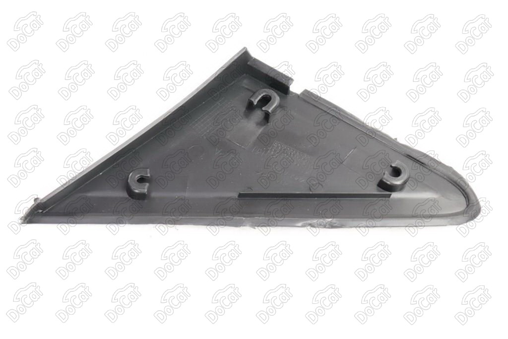 Накладка зеркала уголок Прав. Ford Focus 2004-2011 1683639-DCR 1683639-DCR